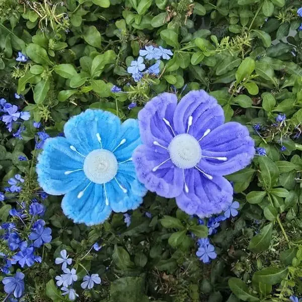 Amapola artesanal celeste y violeta — Florería Blüme, Trujillo
