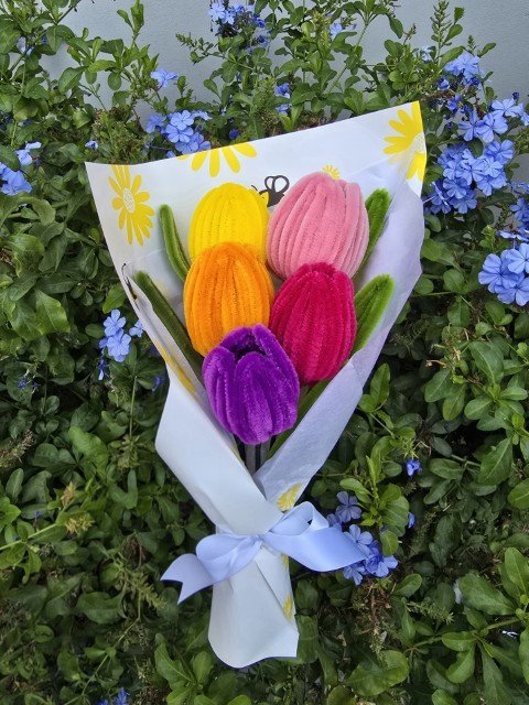 Ramo de tulipanes variados — Blüme, La Libertad